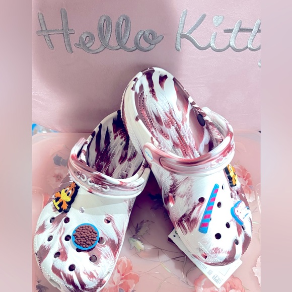 Limited edition crocs - Picture 1 of 6